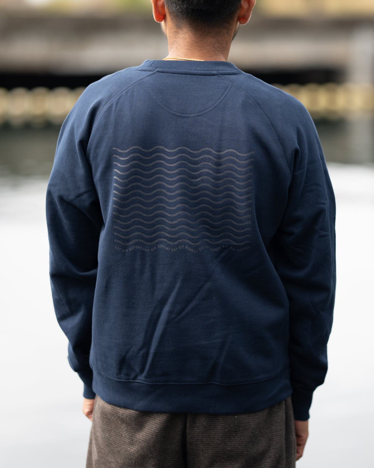 NAVY SWEATER